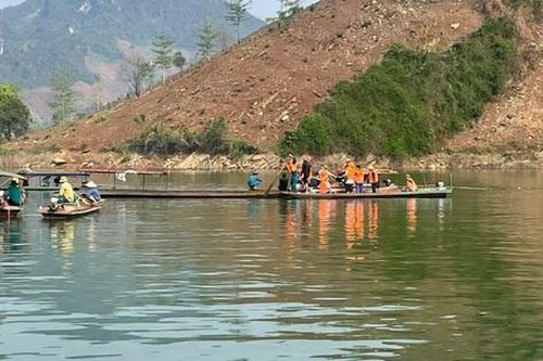 Lật thuyền do mưa bão ở Lai Châu, 2 người mất tích