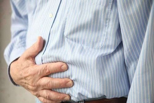 3 triệu chứng giúp người đàn ông phát hiện u trực tràng