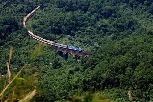 Mua vé trải nghiệm tàu du lịch 'Kết nối di sản miền Trung' tại Hue-S