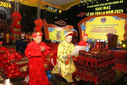 Nô nức trẩy hội đền Tiên La Thái Bình năm 2024