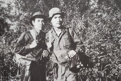 Hồi ký phóng viên chiến trường