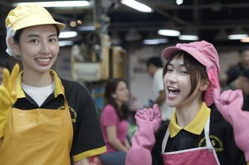 Hiếm hoi đi show thực tế, Hòa Minzy bất chấp hình ảnh, lăn xả đến bật khóc nức nở vì điều này