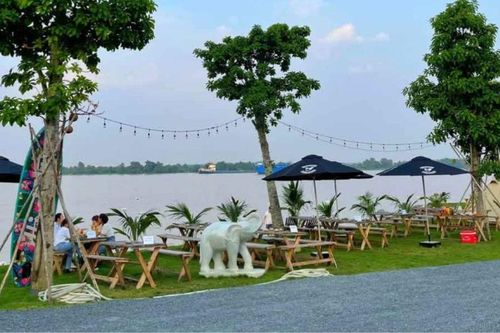 Phường Long Phước để tồn tại nhiều công trình lấn chiếm sông, rạch