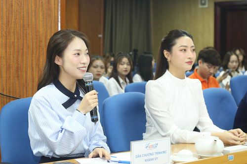 MC Khánh Vy, Hoa hậu Lương Thùy Linh chia sẻ về kỳ thi tốt nghiệp THPT