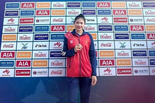 Diệp Thị Hương xuất sắc giành huy chương vàng giải Canoe vô địch châu Á 2024