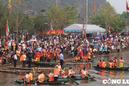 Du lịch Ninh Bình bội thu, doanh thu tháng 4 ước đạt trên 993,7 tỷ đồng