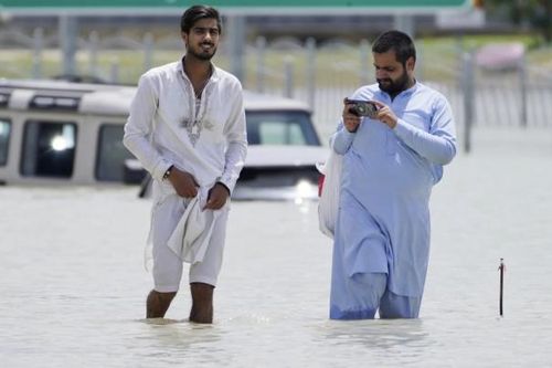 UAE chật vật phục hồi sau lượng mưa lớn hiếm có trong lịch sử