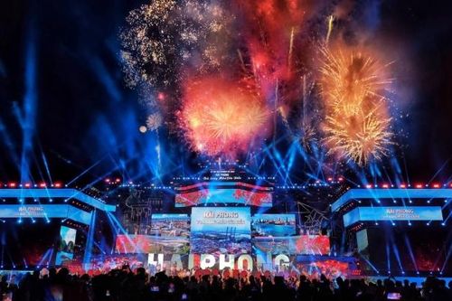 Sẽ bắn pháo hoa tầm cao tại Lễ hội Hoa phượng đỏ Hải Phòng 2024