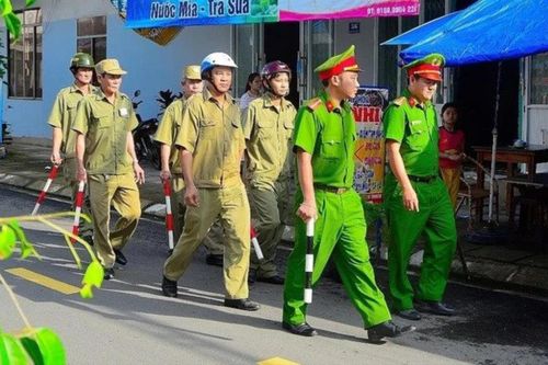 Huy hiệu, phù hiệu và trang phục của lực lượng tham gia bảo vệ an ninh, trật tự ở cơ sở từ ngày 1/7