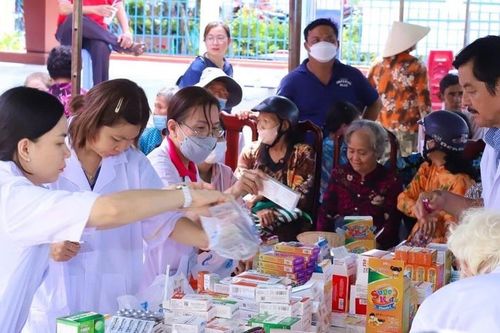 Dược Hậu Giang khởi động hành trình chăm sóc sức khỏe cộng đồng 2024
