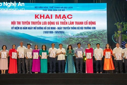 Khai mạc Hội thi tuyên truyền lưu động kỷ niệm 65 năm ngày mở đường Hồ Chí Minh