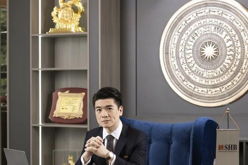 Phó Chủ tịch SHB Đỗ Quang Vinh bắt đầu mua lượng cổ phiếu đăng ký