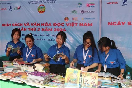 Phát triển tư duy, giáo dục và rèn luyện nhân cách con người