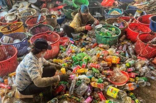 Dòng chảy xu thế, làng nghề truyền thống hóa ''thủ phủ'' rác