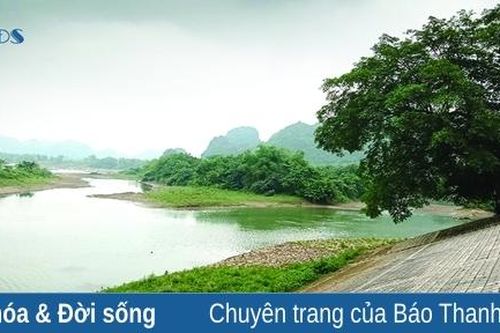 Trên đất Cẩm Tú