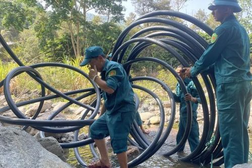 30% người dân thị trấn Đạ M'ri có nước máy trở lại