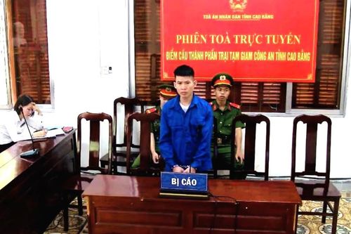 2 bị cáo lĩnh 54 tháng tù giam về tội tổ chức cho người khác xuất nhập cảnh trái phép