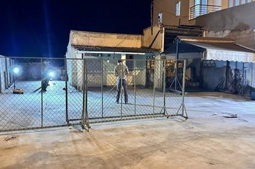 Mâu thuẫn với nhân viên quán ăn, nam sinh lớp 11 bị đâm tử vong