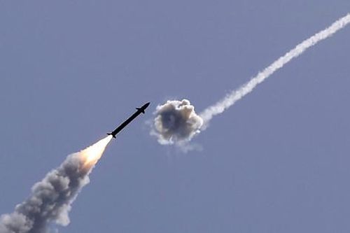 Tên lửa Israel bắn trúng mục tiêu tại Iran