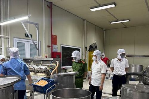 Hà Đông: 59 cơ sở vi phạm an toàn vệ sinh thực phẩm, phạt 352 triệu đồng