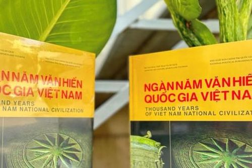 Giới thiệu bảo vật quốc gia qua cuốn sách 'Ngàn năm văn hiến quốc gia Việt Nam'
