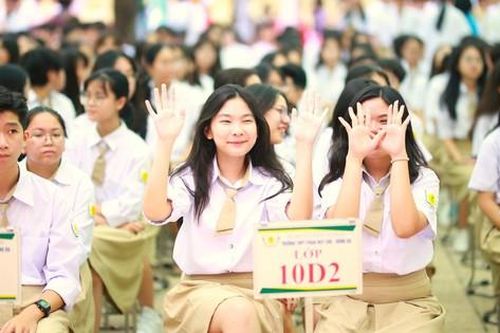 Hôm nay, học sinh Hà Nội nộp phiếu Đăng ký dự tuyển vào lớp 10