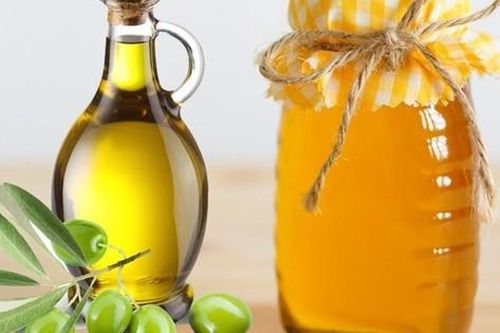 Cách dùng mật ong làm đẹp tóc