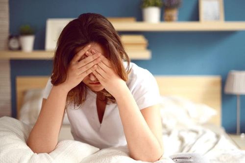 Chán ăn, mệt mỏi, buồn nôn… cảnh giác với hạ natri máu
