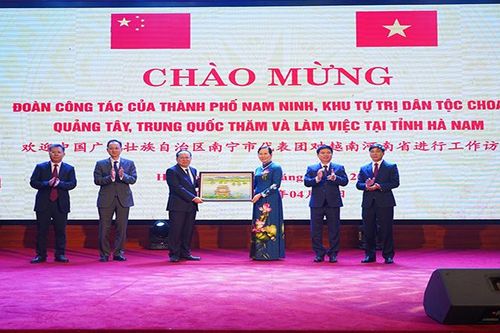 Tăng cường giao lưu kinh tế, thương mại và kết nối giữa tỉnh Hà Nam và thành phố Nam Ninh (Trung Quốc)
