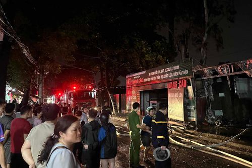 Hà Nội: Cháy lớn tại xưởng in quảng cáo tại Phú Diễn, Bắc Từ Liêm