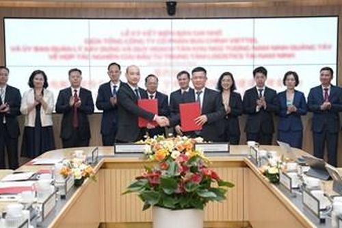 Viettel Post xây dựng hạ tầng logistics xuyên biên giới