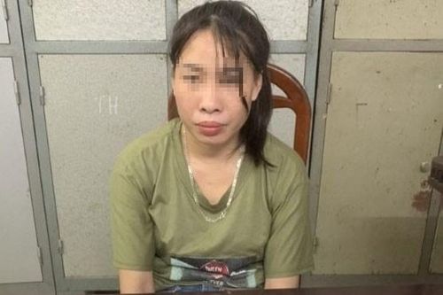 Bắt giữ 'nữ quái' mang hàng nghìn viên ma túy đi tiêu thụ