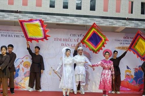 Những tiết học đặc biệt ở sân trường