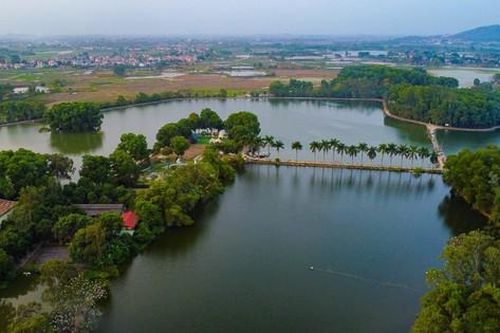 Khuôn viên độc đáo của Trường Đại học Nông - Lâm Bắc Giang