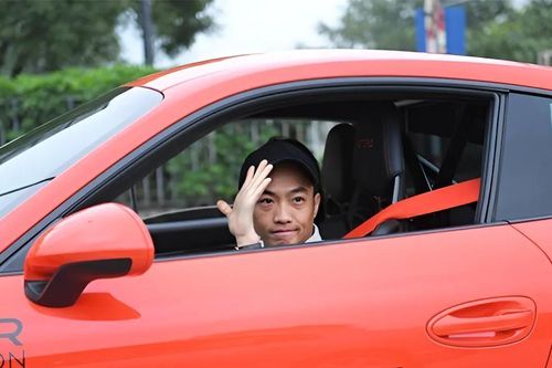 Cường Đô La và thú chơi siêu xe khó hiểu nhưng đậm chất riêng