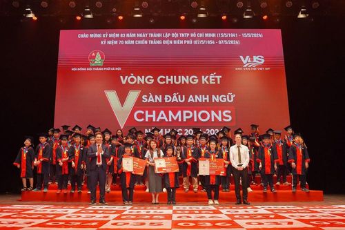 Hơn 160.000 học sinh tranh tài tại sàn đấu Anh ngữ VChampions