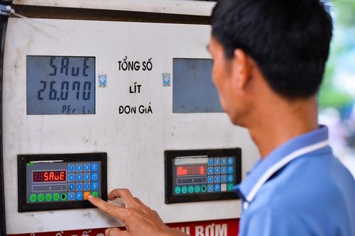 Không đáp ứng đủ nhiên liệu tiêu chuẩn Euro 5, thiệt hại ngày càng lớn