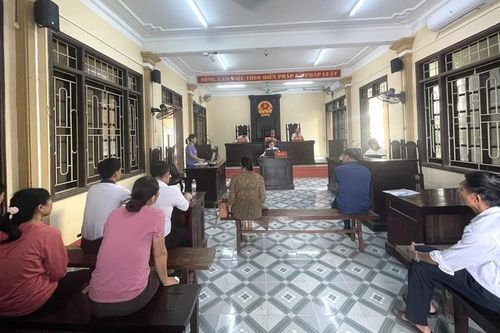 VKSND huyện Quỳnh Lưu phối hợp tổ chức phiên tòa rút kinh nghiệm dân sự, kinh doanh thương mại