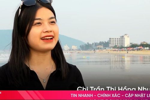 Người dân háo hức chờ đón lễ khai trương du lịch biển Hà Tĩnh
