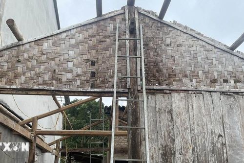 Bắc Kạn: Mưa trên diện rộng kèm gió lốc khiến hơn 100 nhà bị tốc mái