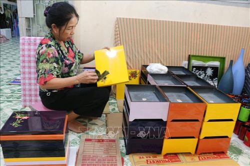 Giữ lửa nghề sơn mài Tương Bình Hiệp