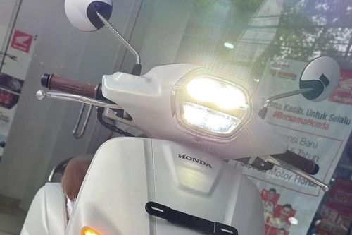 Xe ga thời trang cao cấp Honda Stylo 160 về Việt Nam với giá bán 'giật mình'
