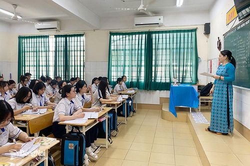 Chương trình Tư vấn hướng nghiệp, tuyển sinh của Báo Đồng Nai năm 2024: Học sinh lớp 12 băn khoăn gì?