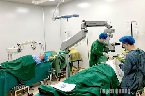 Thay thủy tinh thể miễn phí cho 60 người cao tuổi có hoàn cảnh khó khăn và gia đình chính sách