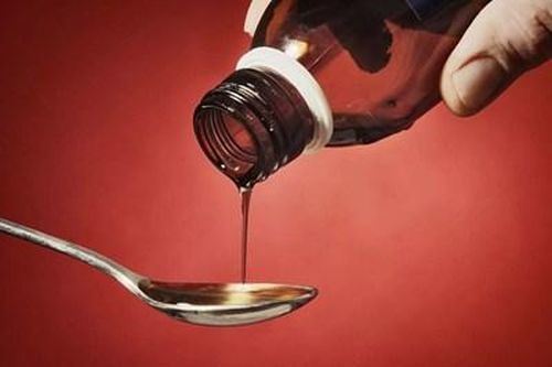 WHO có thể ra cảnh báo rộng hơn về siro ho bị nhiễm độc của Johnson & Johnson