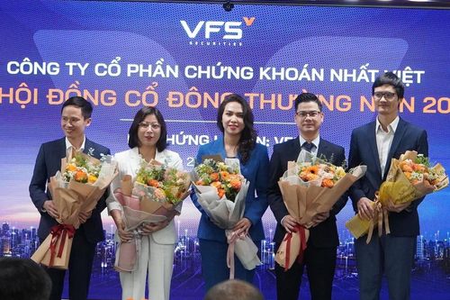 Chứng khoán Nhất Việt có nữ Chủ tịch HĐQT