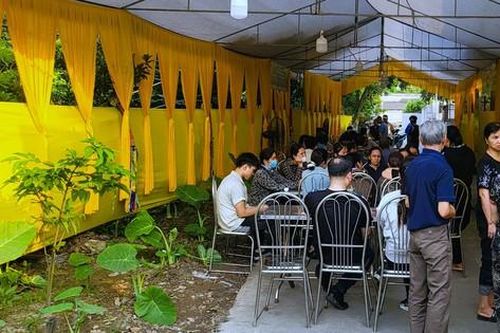 Đau lòng đám tang thiếu nữ Hải Phòng bị sát hại chôn ở vườn chuối