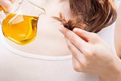 Chăm sóc tóc với dầu oliu