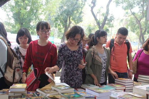 Sách giữa thời bận rộn