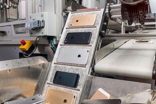 Góc khuất đằng sau dây chuyền nghiền nát 250.000 iPhone mỗi năm